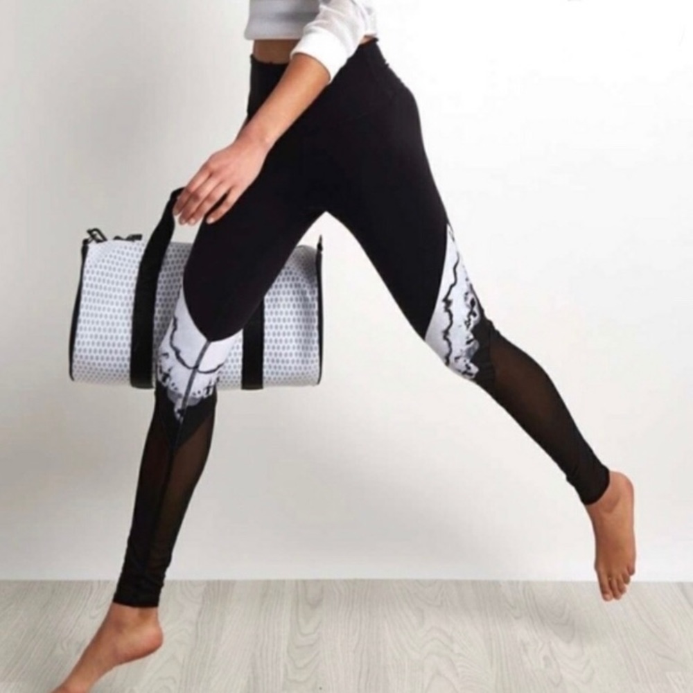 ALO YOGA High Waist Black Marble Mesh Leggings